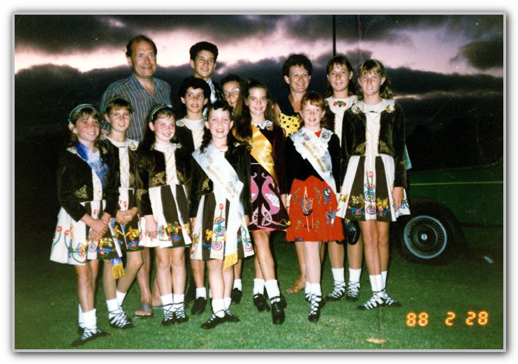 LJ with irish dancing troupe and disgraced former WA Premeir Brian Burke 28 Feb 1988